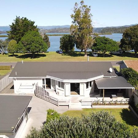 The Great Escape, Luxury Waterfront, Hottub Villa Whitianga Bagian luar foto