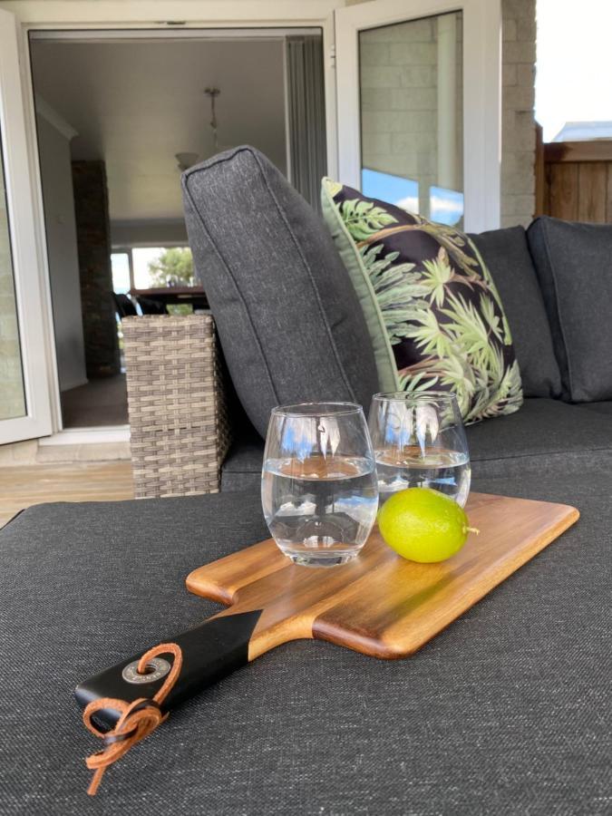 The Great Escape, Luxury Waterfront, Hottub Villa Whitianga Bagian luar foto