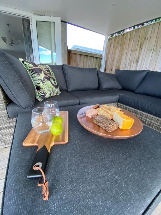 The Great Escape, Luxury Waterfront, Hottub Villa Whitianga Bagian luar foto